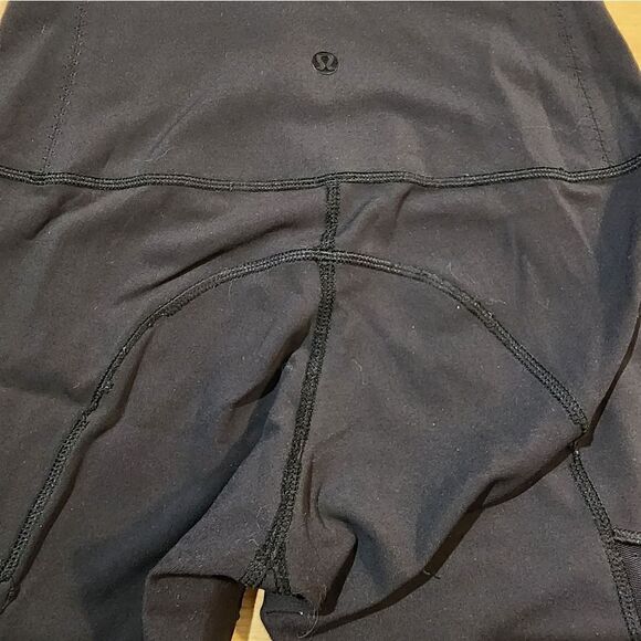 LULULEMON mesh crops - Picture 5 of 6